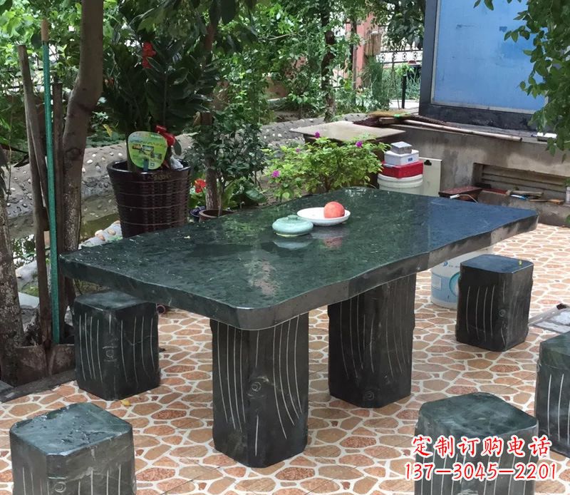 合肥庭院长方形石桌凳雕塑