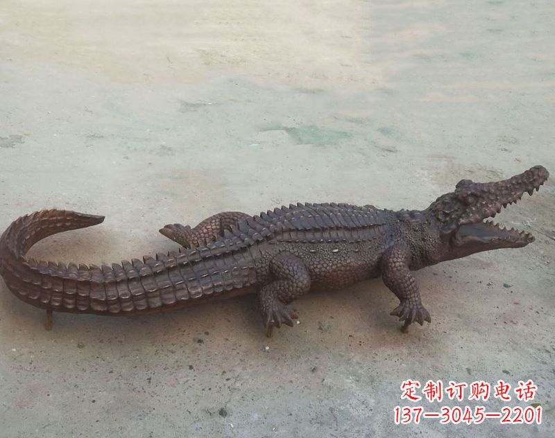 合肥铜雕鳄鱼，铸铜园林仿真动物雕塑
