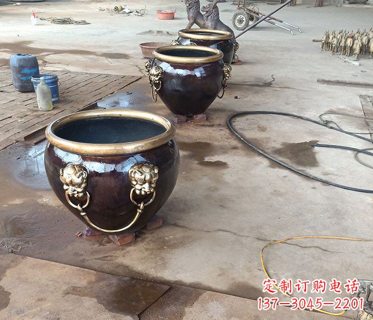 合肥铜雕故宫狮子头水缸雕塑