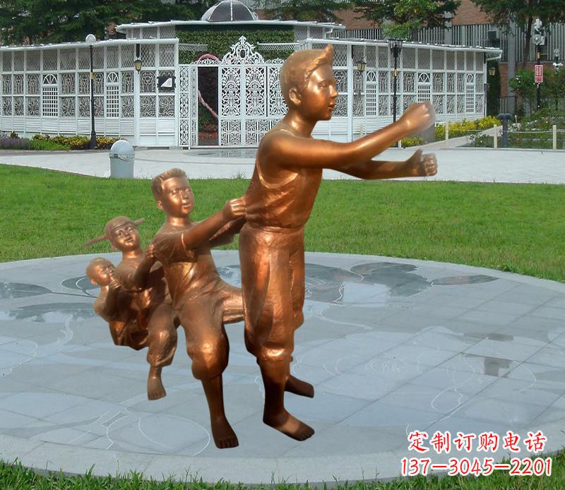 合肥铜雕小区玩游戏儿童