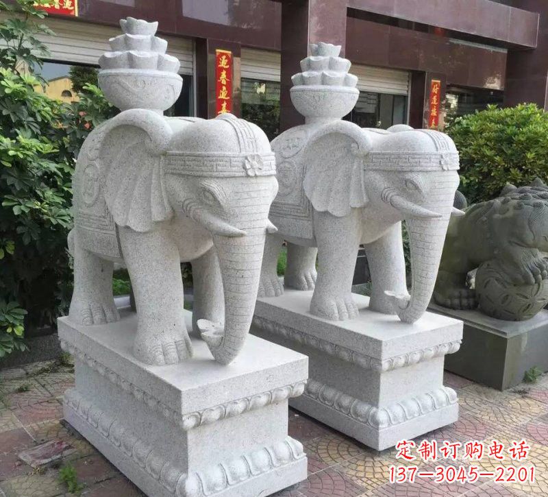 合肥驮元宝的大象石雕