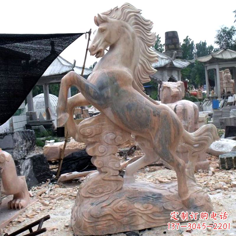 合肥晚霞红石雕马生肖动物雕塑