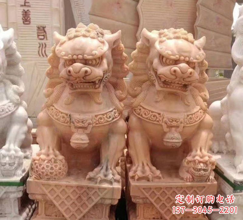 合肥晚霞红石雕狮子