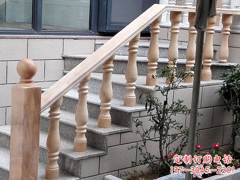 合肥晚霞红小区栏杆石雕