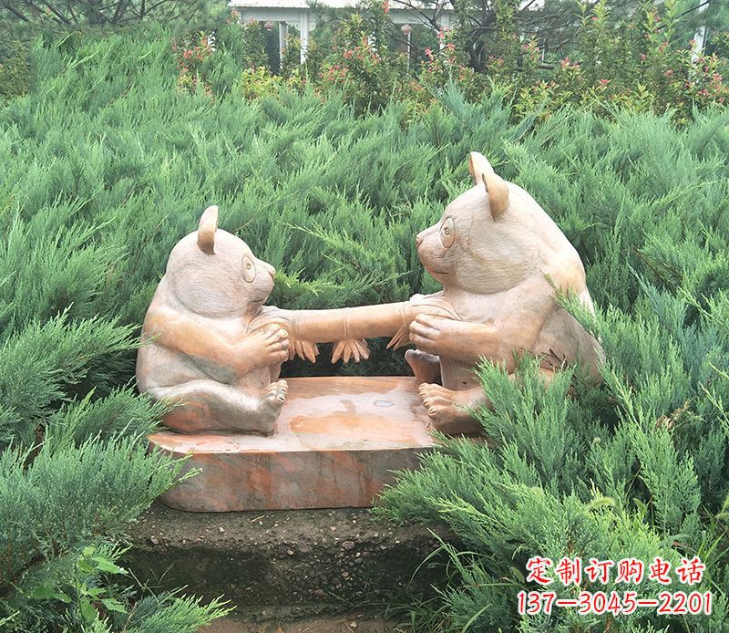 合肥晚霞红熊猫母子石雕