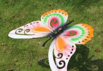 合肥暖色不锈钢蝴蝶雕塑--精致细腻如蝶般的自在