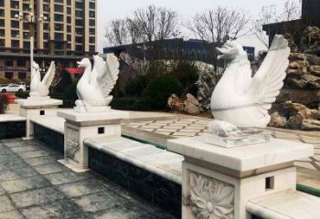 合肥中领雕塑提供最高质量的天鹅雕塑定制服务。…