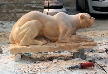 合肥中领雕塑：精美雕刻豹雕塑