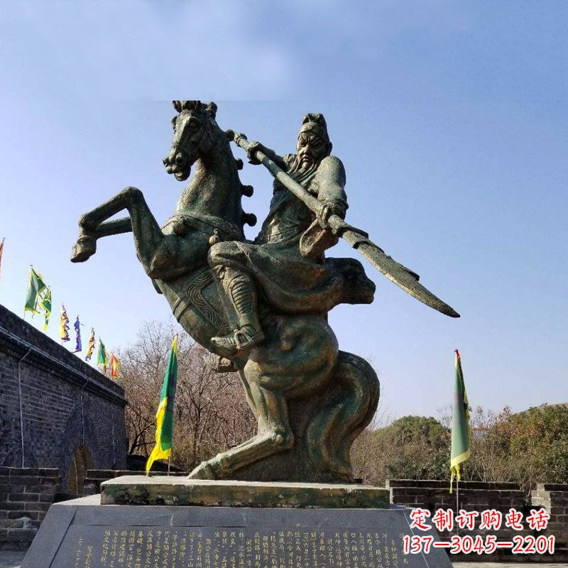 合肥五虎上将关羽骑马舞大刀铜雕景观