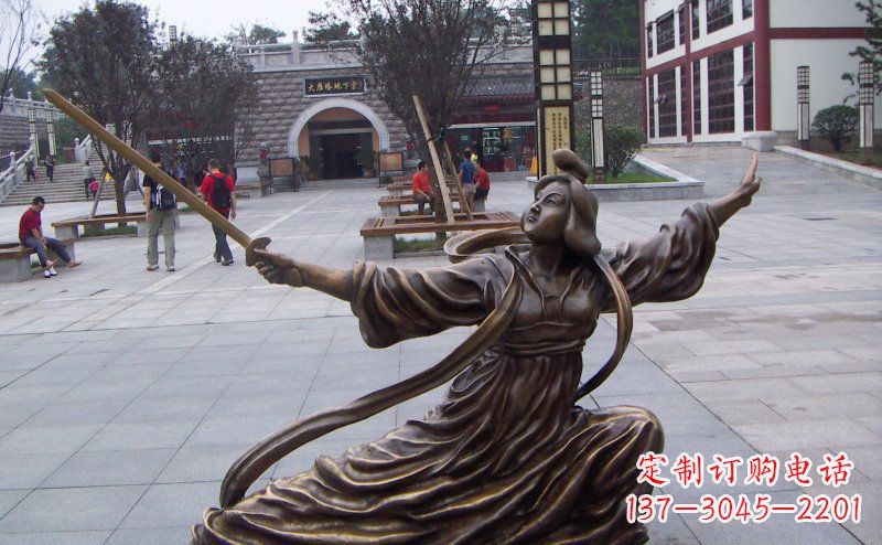 合肥舞剑的古代美女古代人物铜雕