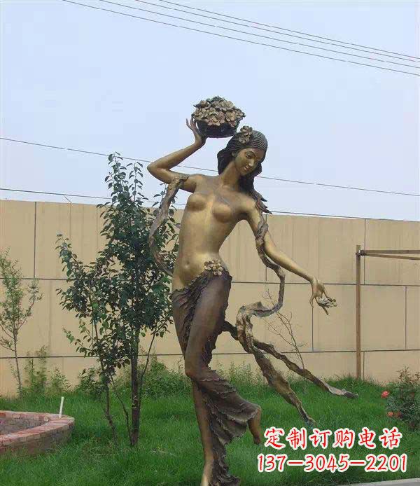 合肥西方美女公园人物铜雕