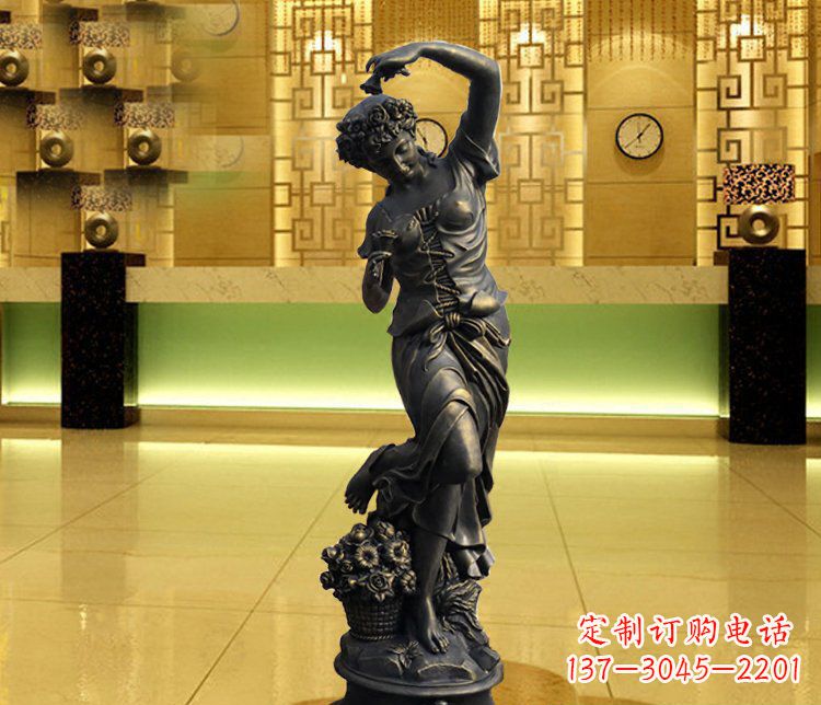 合肥西方女人别墅景观铜雕