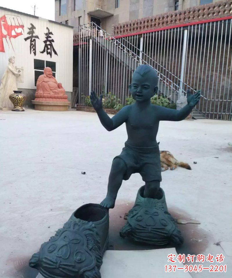 合肥小孩穿大鞋青铜人物雕塑