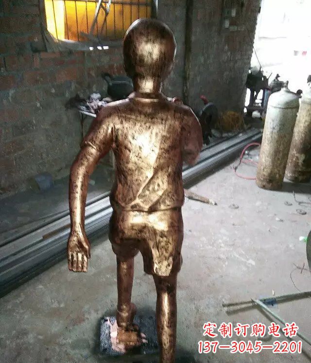 合肥小孩跑步公园人物铜雕 (2)