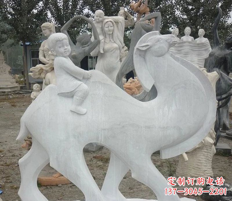 合肥小孩骑骆驼石雕