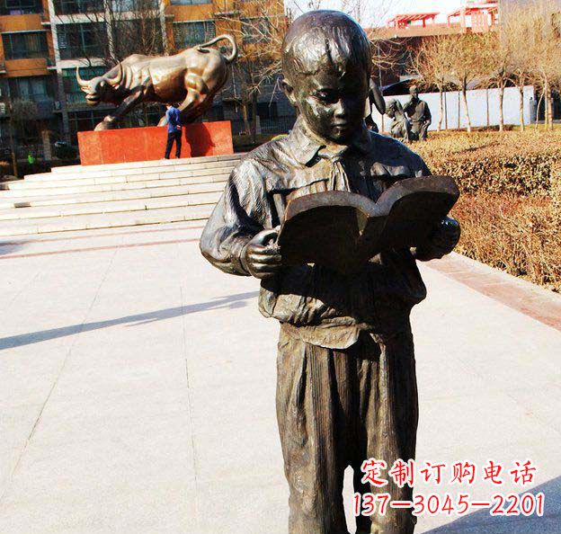合肥校园看书的小学生人物铜雕