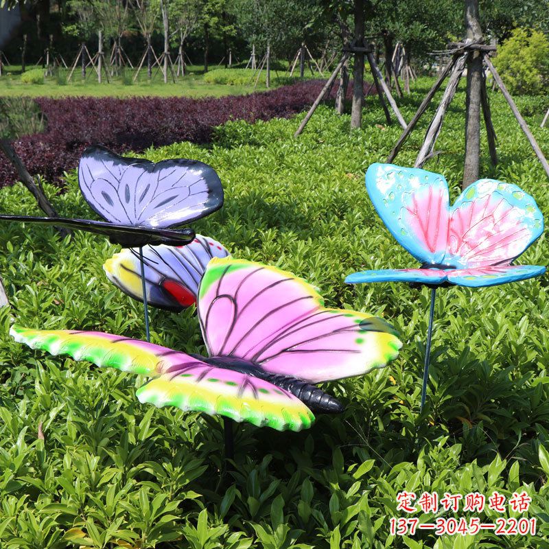 合肥展翅的蝴蝶,公园草丛仿真动物装饰雕塑