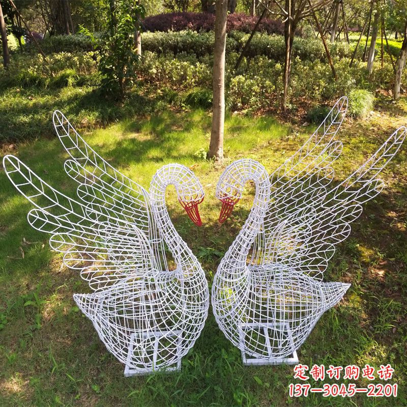 合肥展翅天鹅公园绿地铁艺动物摆件