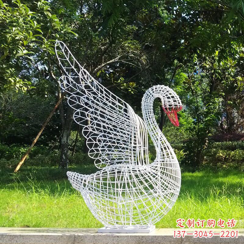 合肥展翅款网格天鹅雕塑(嘴部为实体)