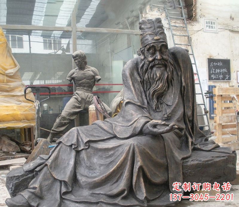 合肥张仲景铜雕