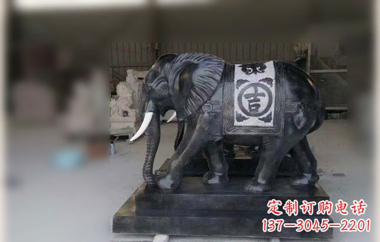 合肥中国黑石材大象雕塑