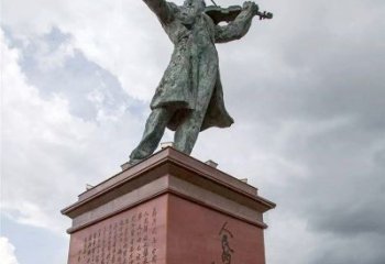 合肥音乐家聂耳拉小提琴景观名人雕塑