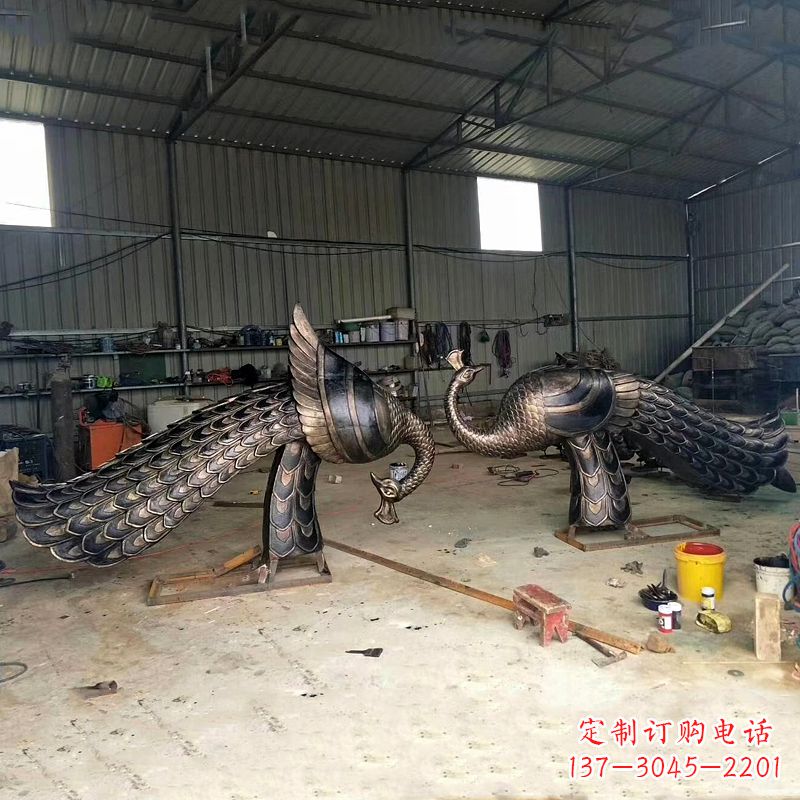 合肥铸铜孔雀雕塑