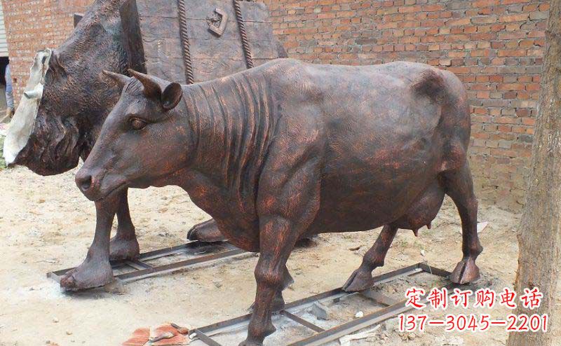 合肥铸铜奶牛公园动物铜雕