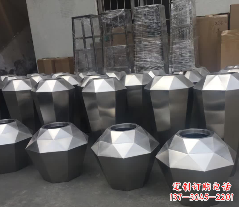 合肥不锈钢组合花盆雕塑