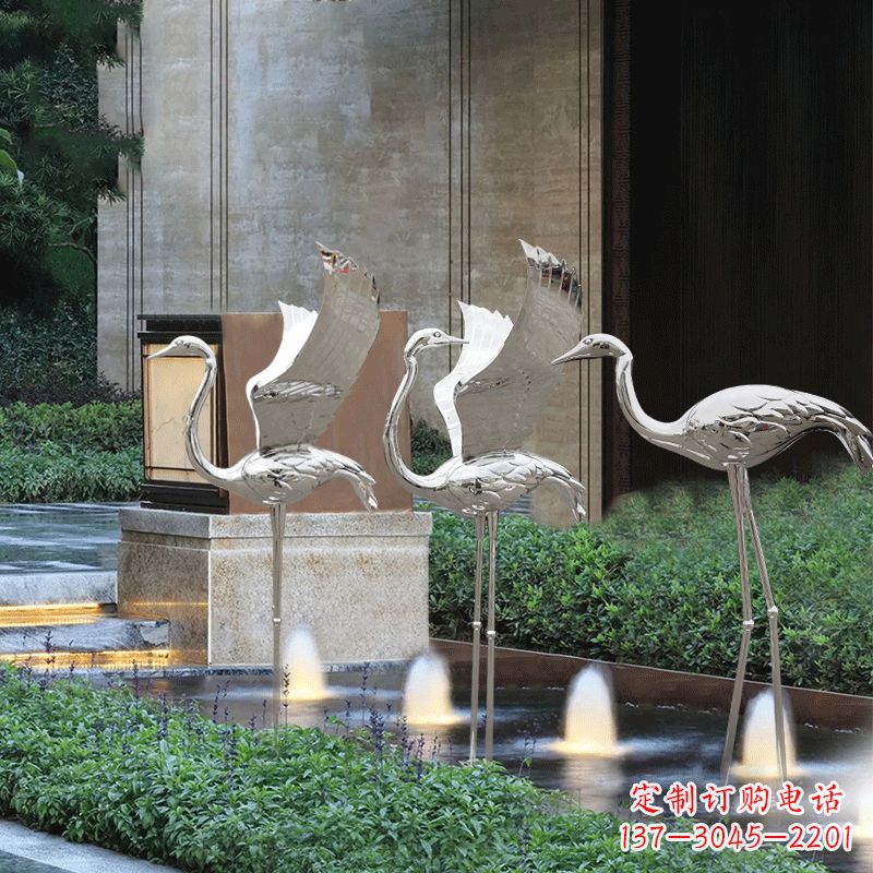 合肥鹤雕塑-公园不锈钢镜面喷泉中的鹤雕塑